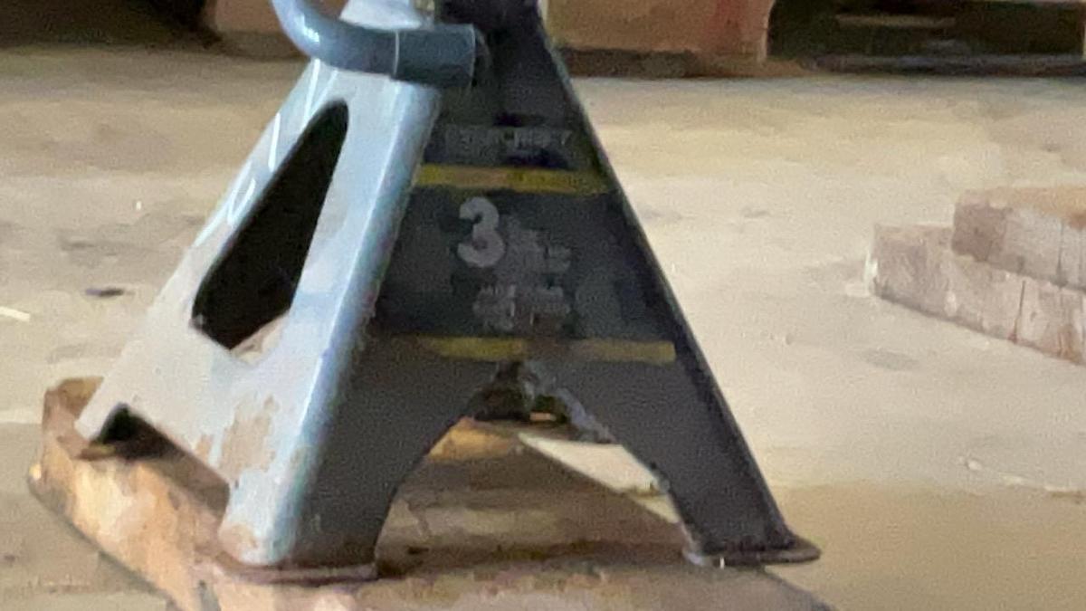 Used Napa Floor Jack and Stands