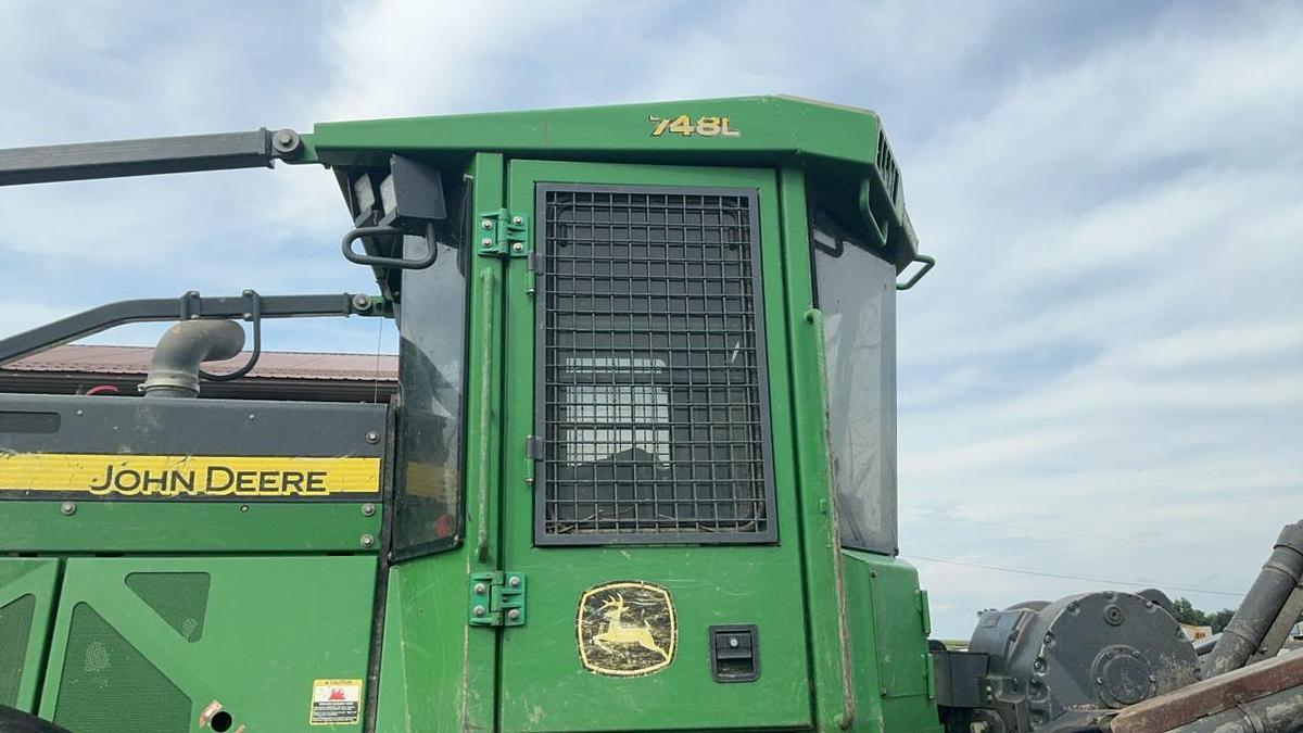 Used 2016 John Deere 748L Skidder