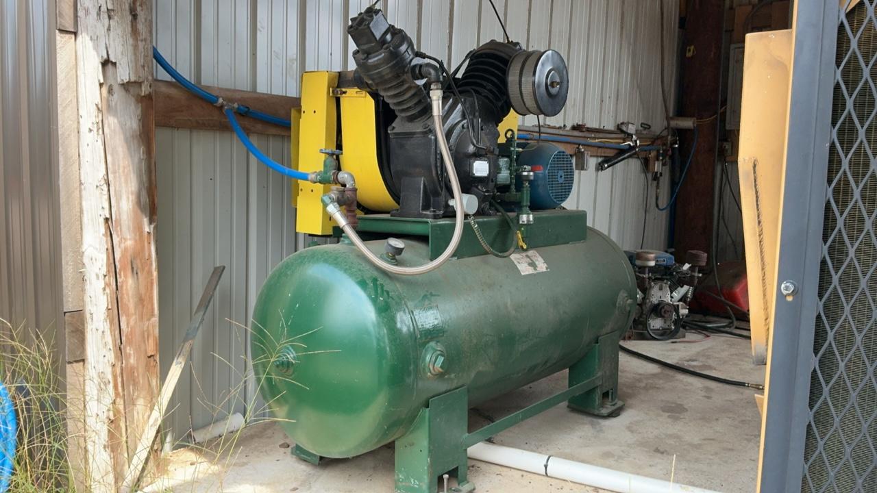 Used Ingersoll Rand 71T2-10E2 Air Compressor