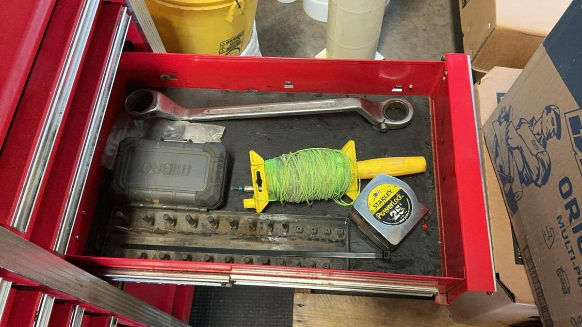 Used U.S. General Tool Box and Contents