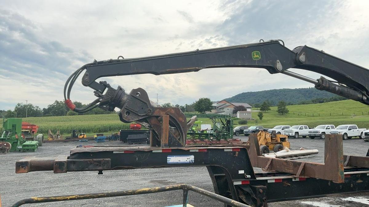 Used 2015 John Deere 335D Knuckleboom