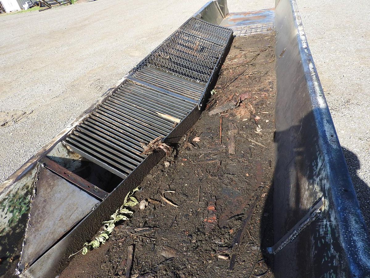 Used Vibrating Conveyor