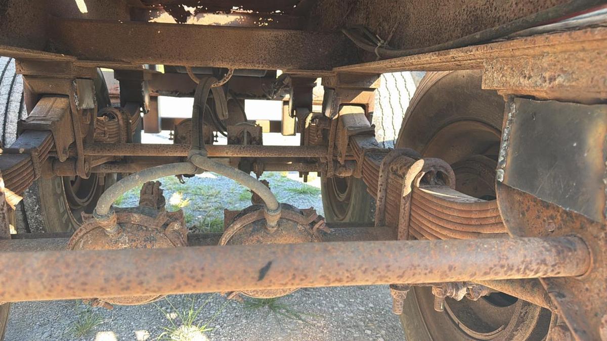 Used 1998 Sun Manufacturing Log Trailer