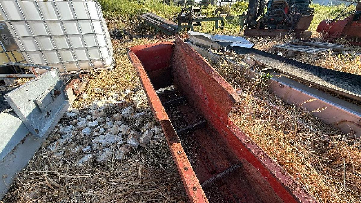 Used Knowles FE10 Single Chain Paddle Conveyor
