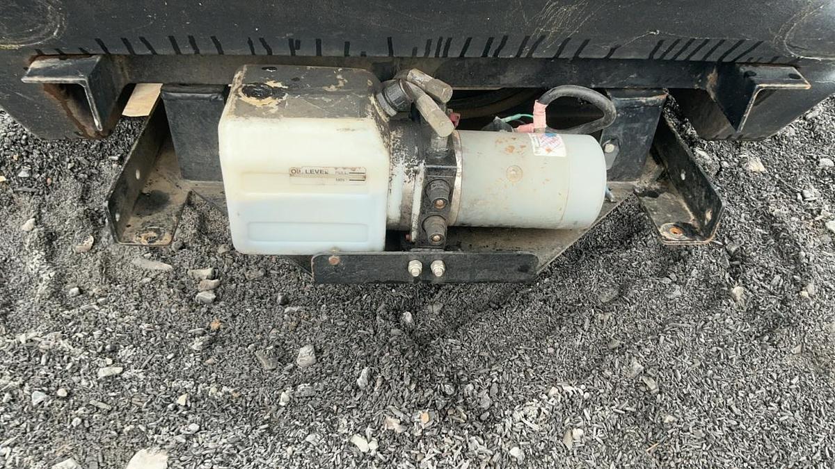 Used Dumper Dogg 5532000 Pickup Bed Insert