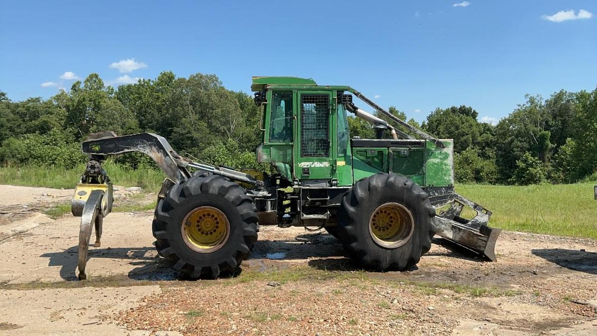 Used 2010 John Deere 548GIII Grapple Skidder