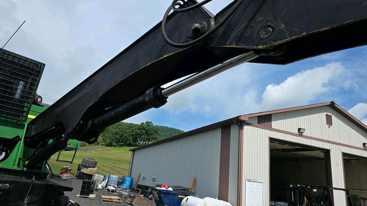 Used 2014 John Deere 437 Knuckleboom Loader