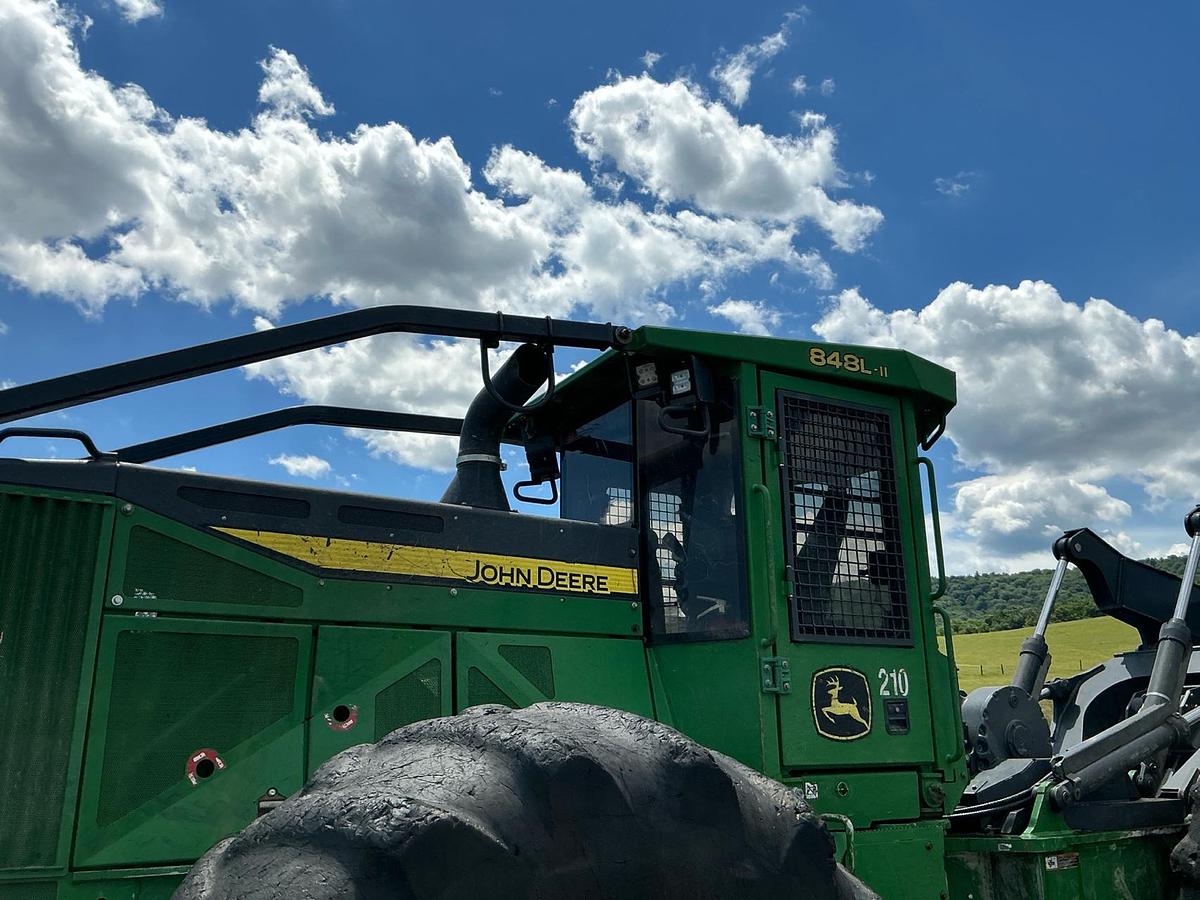 Used 2019 John Deere 848L Grapple Skidder