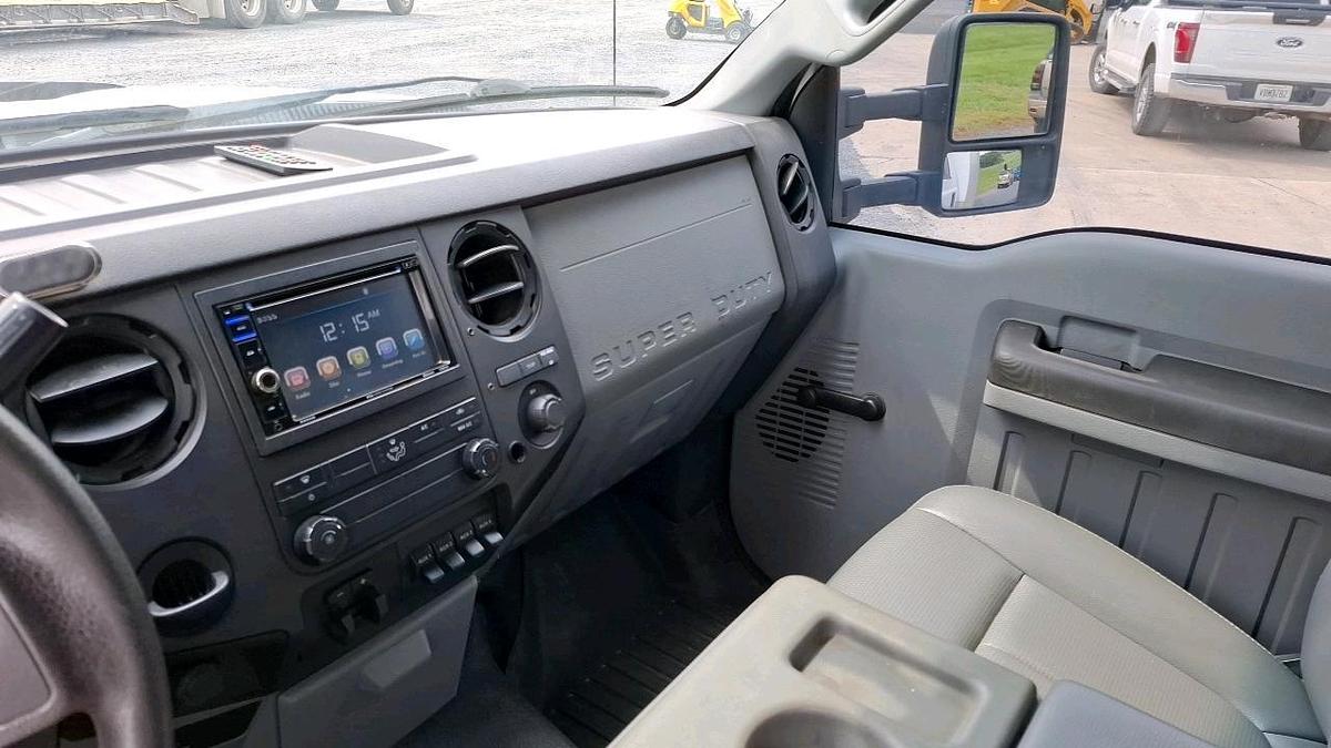Used 2011 Ford F550 Box Truck