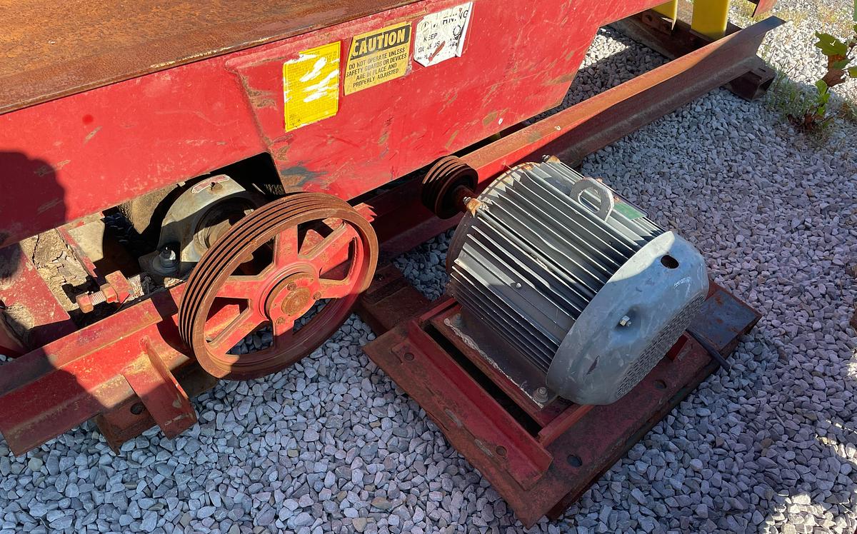 Used Mellott Vibrator Conveyor