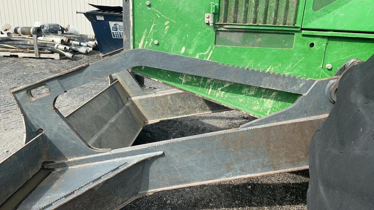 Used 2016 John Deere 748L Skidder