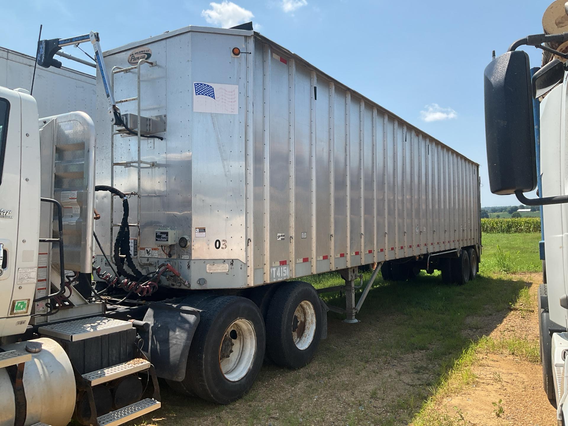 Used 2010 Peerless Live Floor Trailer