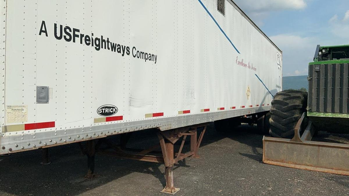 Used 1998 Strick Van Trailer