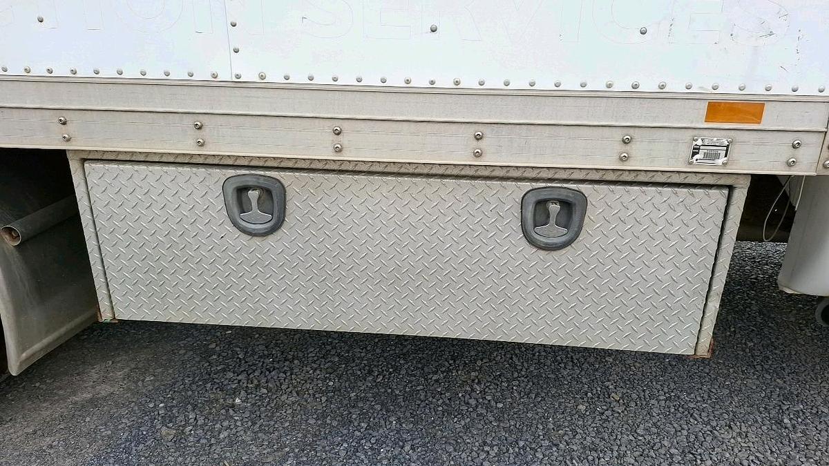 Used 2011 Ford F550 Box Truck