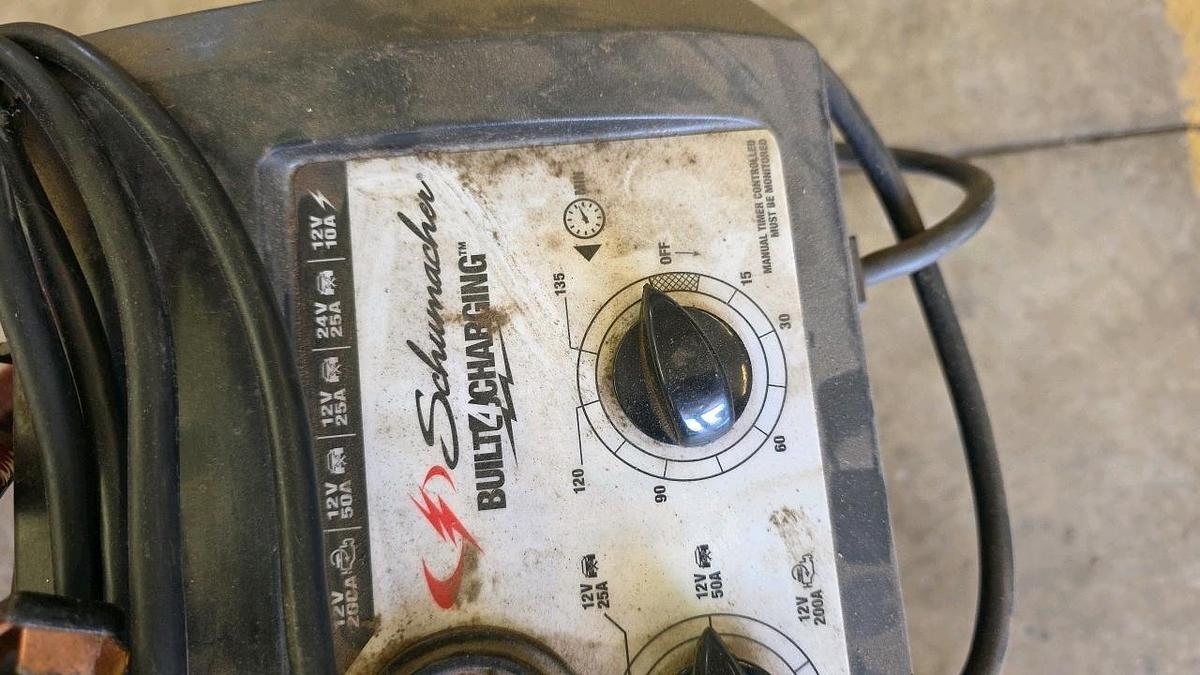 Used Schumacher SC1633 Battery Charger