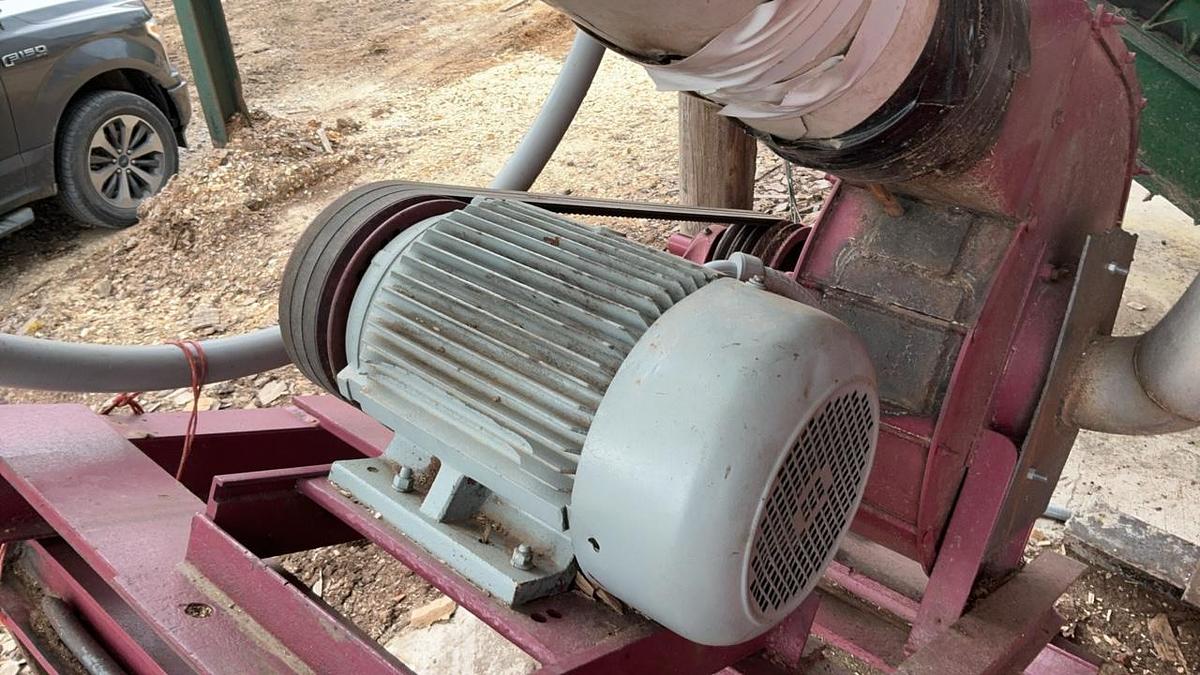 Used Cornell A26 Dust Blower and Pipe