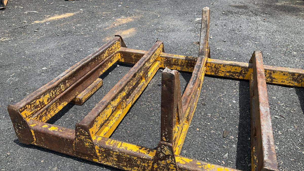 Used CSI 4400 Bucksaw