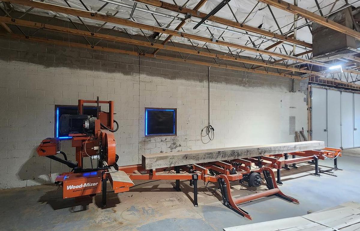 Used LT40 SUPER HYDRAULIC Wood- Mizer Bandmill