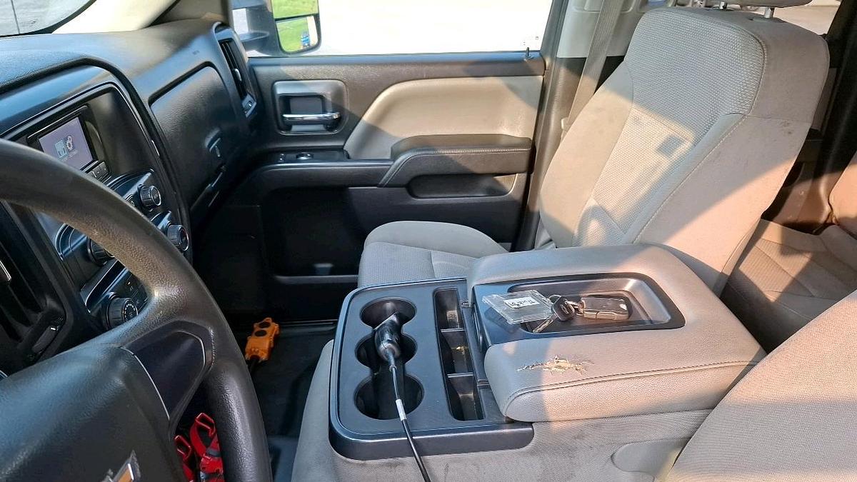 Used 2015 Chevrolet 2500 Flatbed Truck