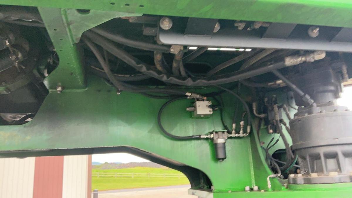 Used 2015 John Deere 335D Knuckleboom