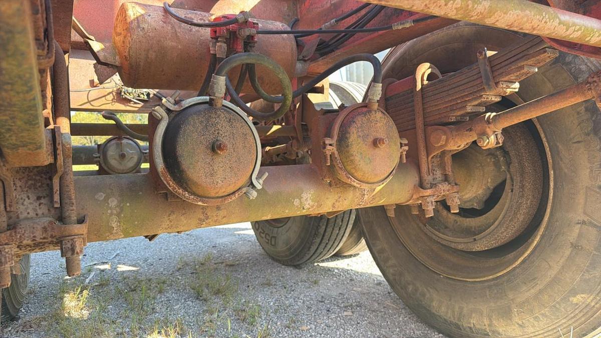 Used 1989 Evans Log Trailer