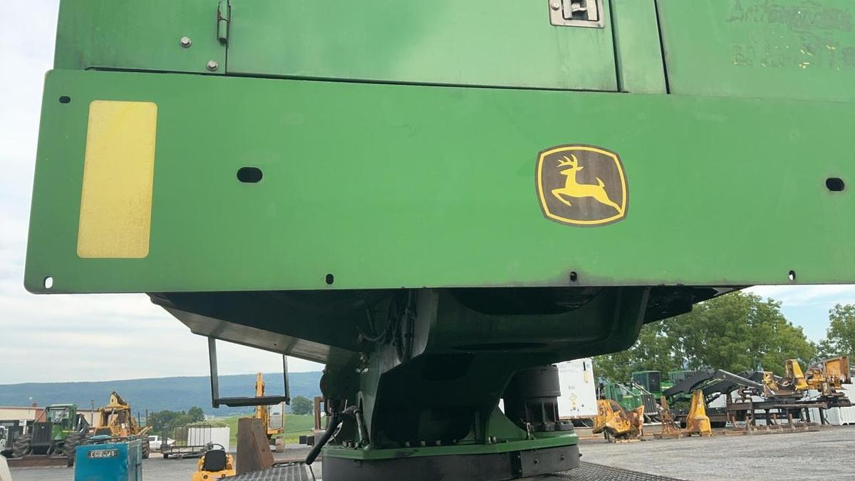 Used 2015 John Deere 335D Knuckleboom