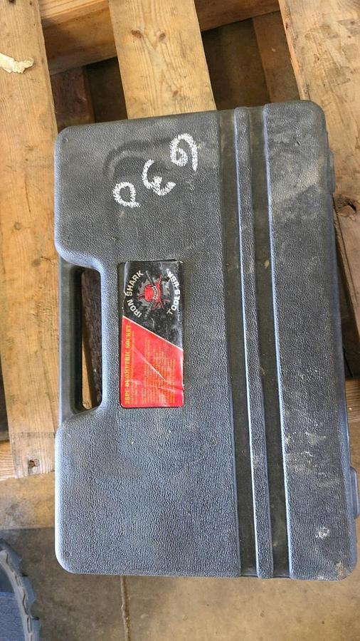 Used Ironshark 38 pc. Duometric Socket