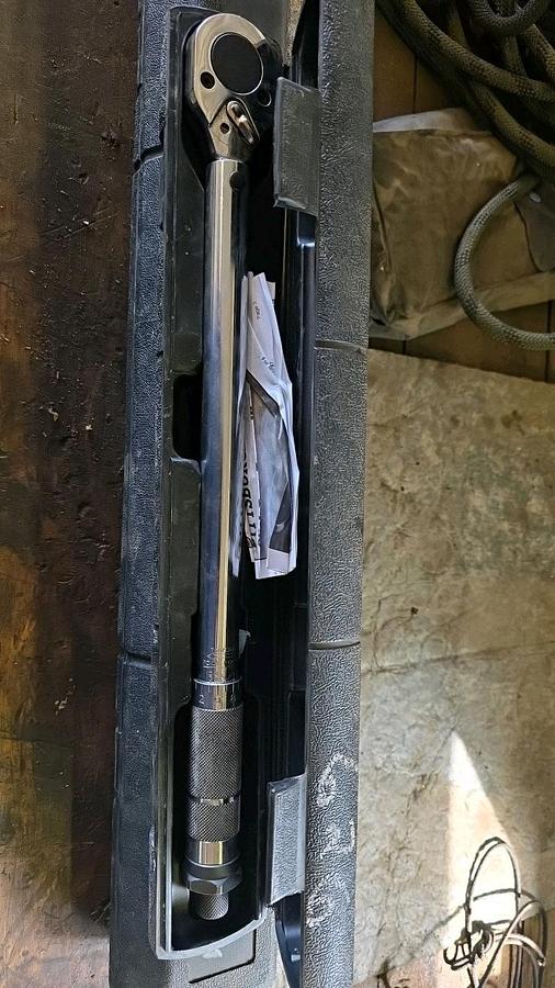 Used Pittsburgh Torque Wrenches