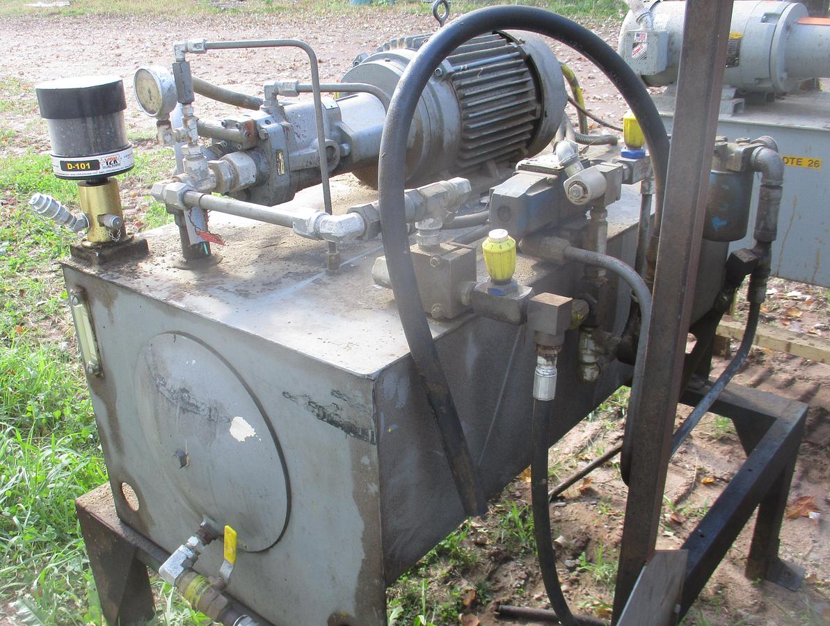 Used Hydraulic Pump & Tank