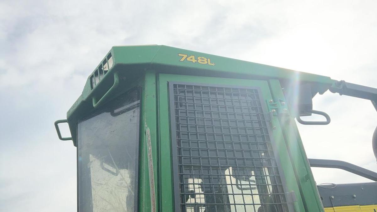 Used 2016 John Deere 748L Skidder