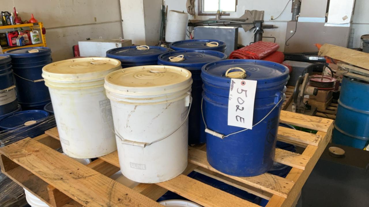 Used Duron HP 15W-40 Motor Oil