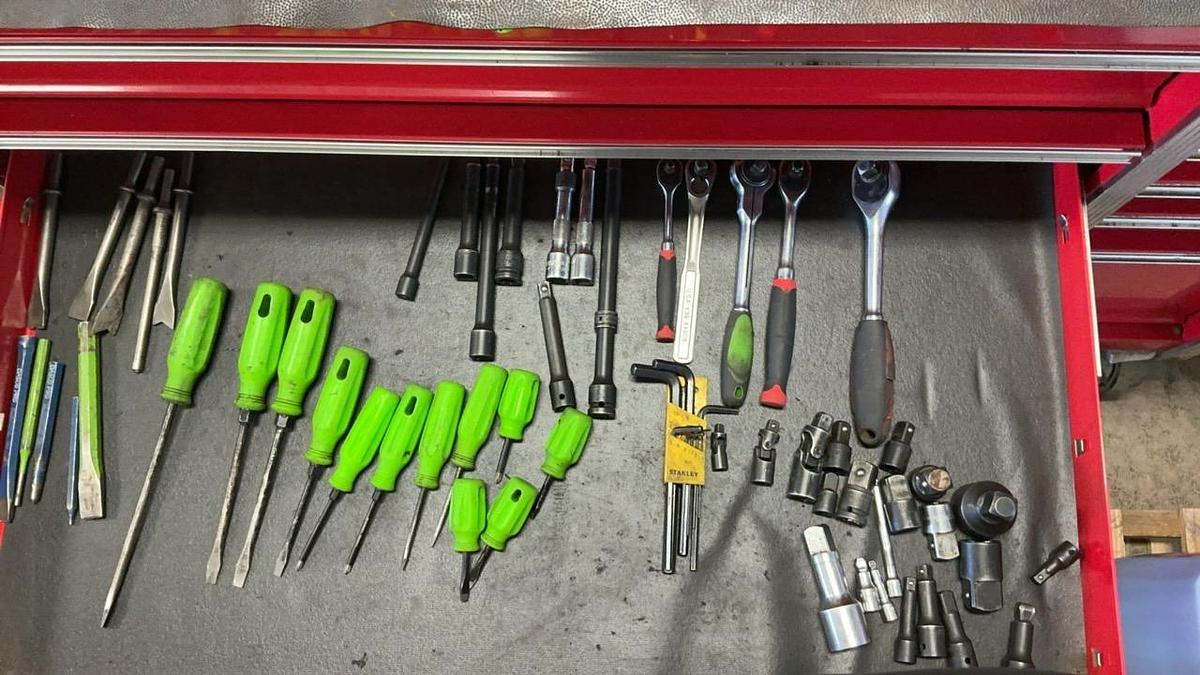 Used U.S. General Tool Box and Contents