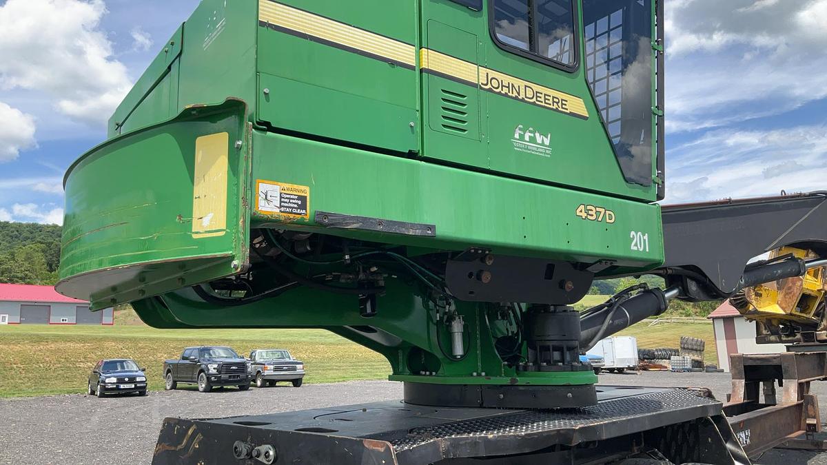 Used 2015 John Deere 437D Knuckleboom Loader