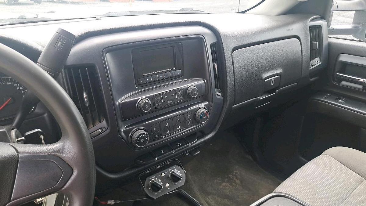 Used 2015 Chevy 2500 Flatbed Truck