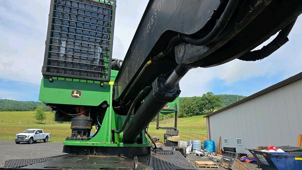 Used 2014 John Deere 437 Knuckleboom Loader