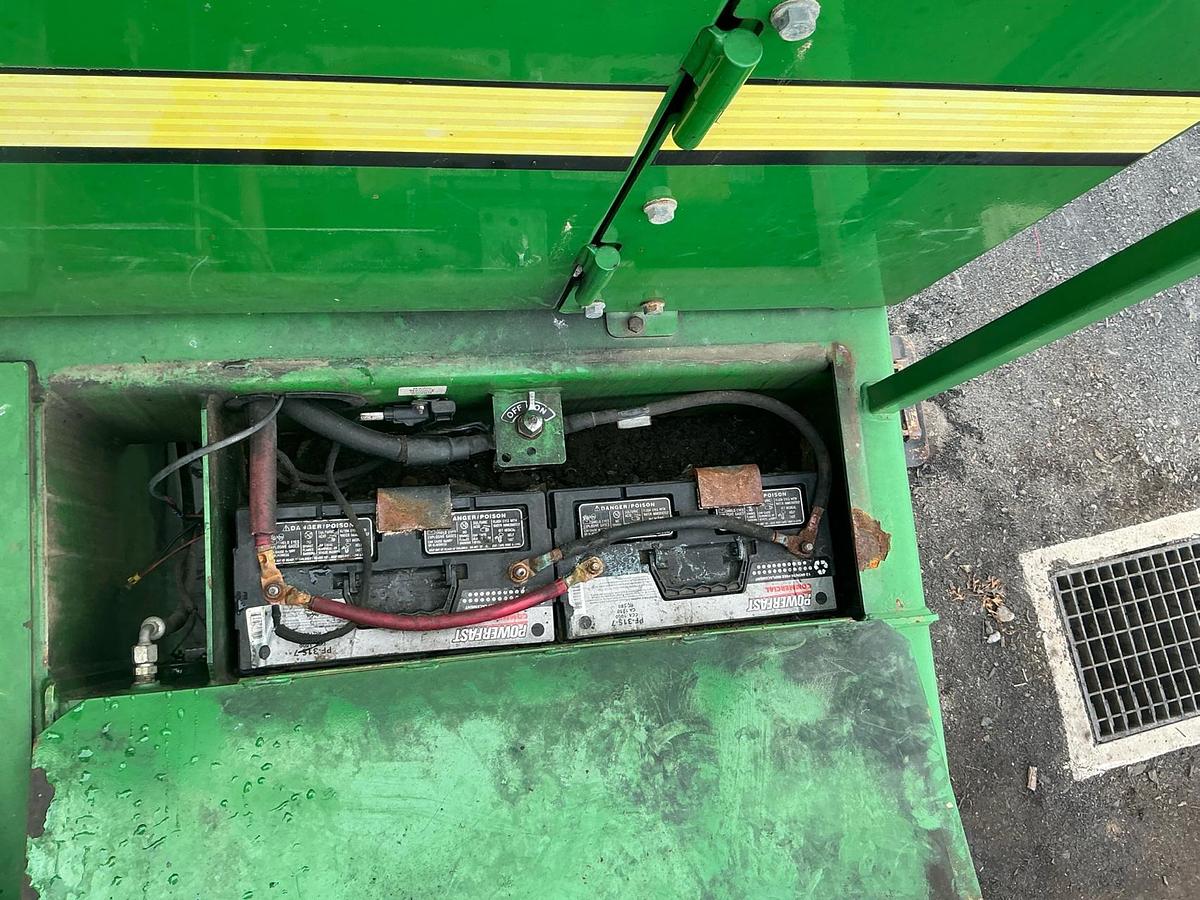 Used 2015 John Deere 335D Knuckleboom