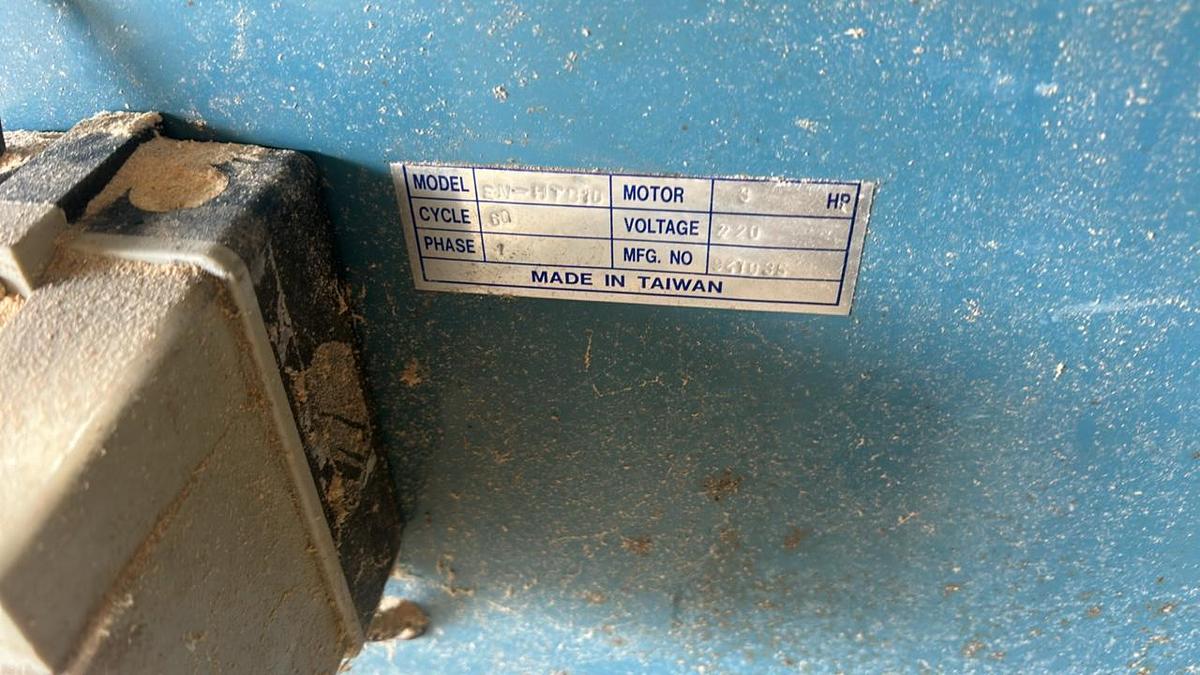 Used 10" Tilting Arbor Elon ENHTB10 Table Saw