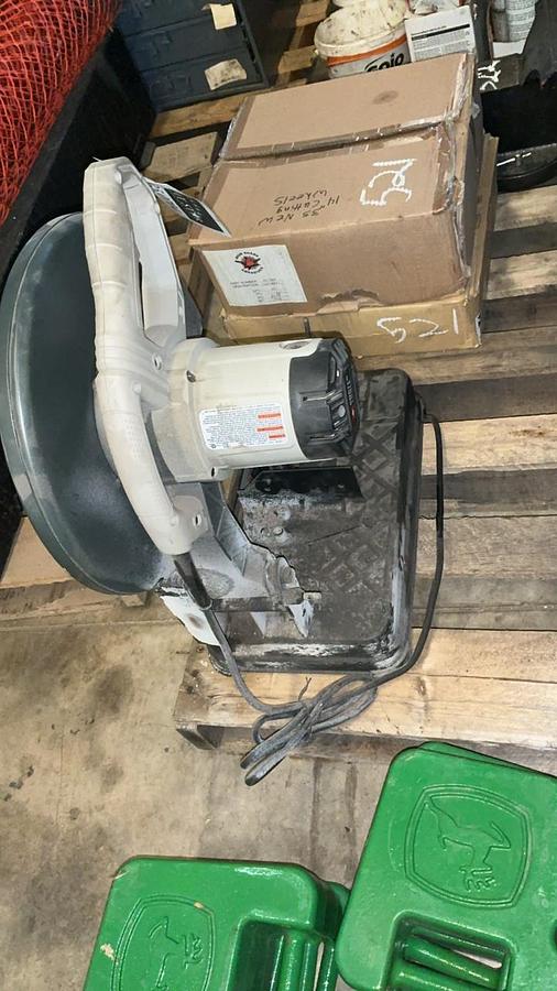 Used Porter Cable Metal Cutting Saw and Blades