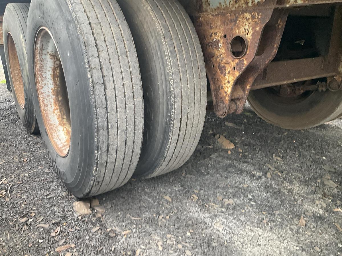 Used 1985 Fruehauf 48’ Van Trailer
