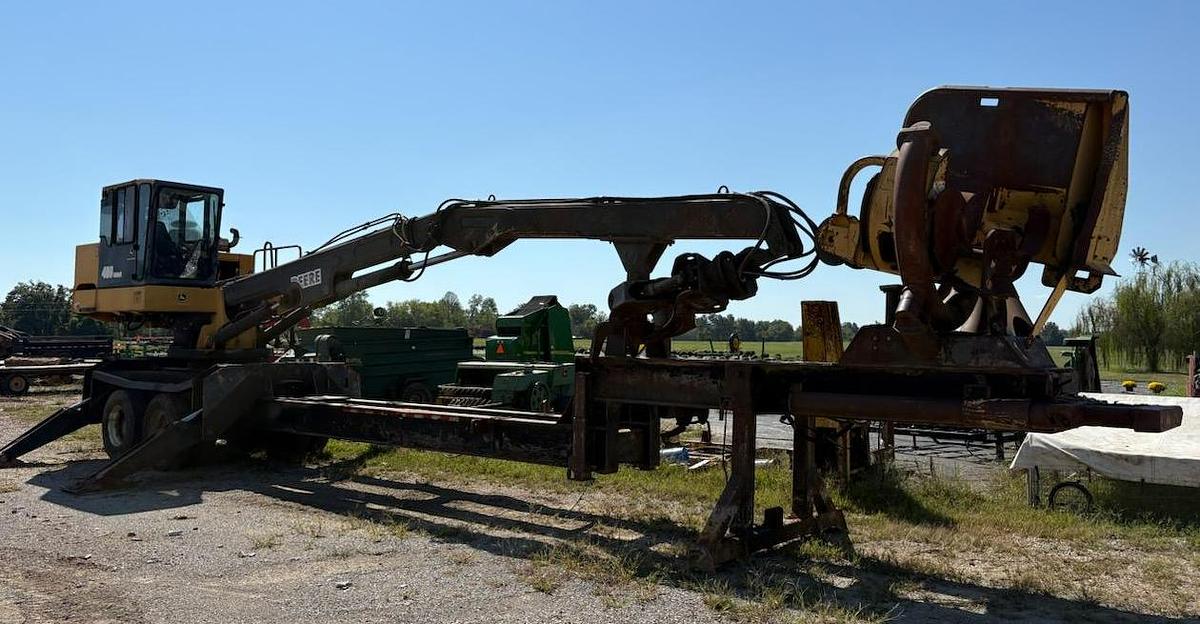 Used 435 John Deere Knuckleboom with Delimber