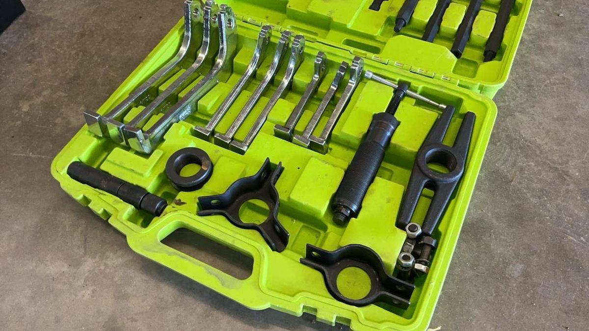 Used Jmac Puller Set
