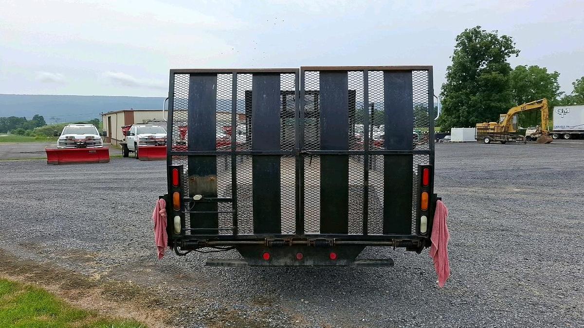 Used 2007 Isuzu Flatbed Truck