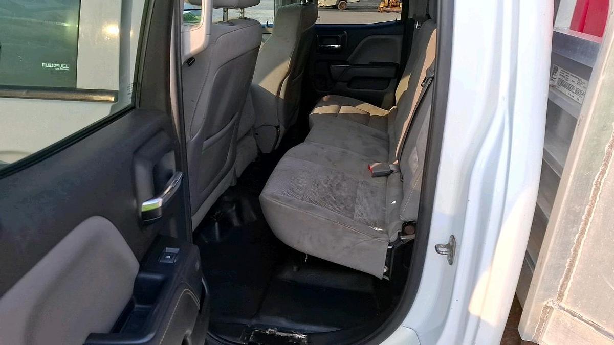 Used 2015 Chevrolet 2500 Flatbed Truck