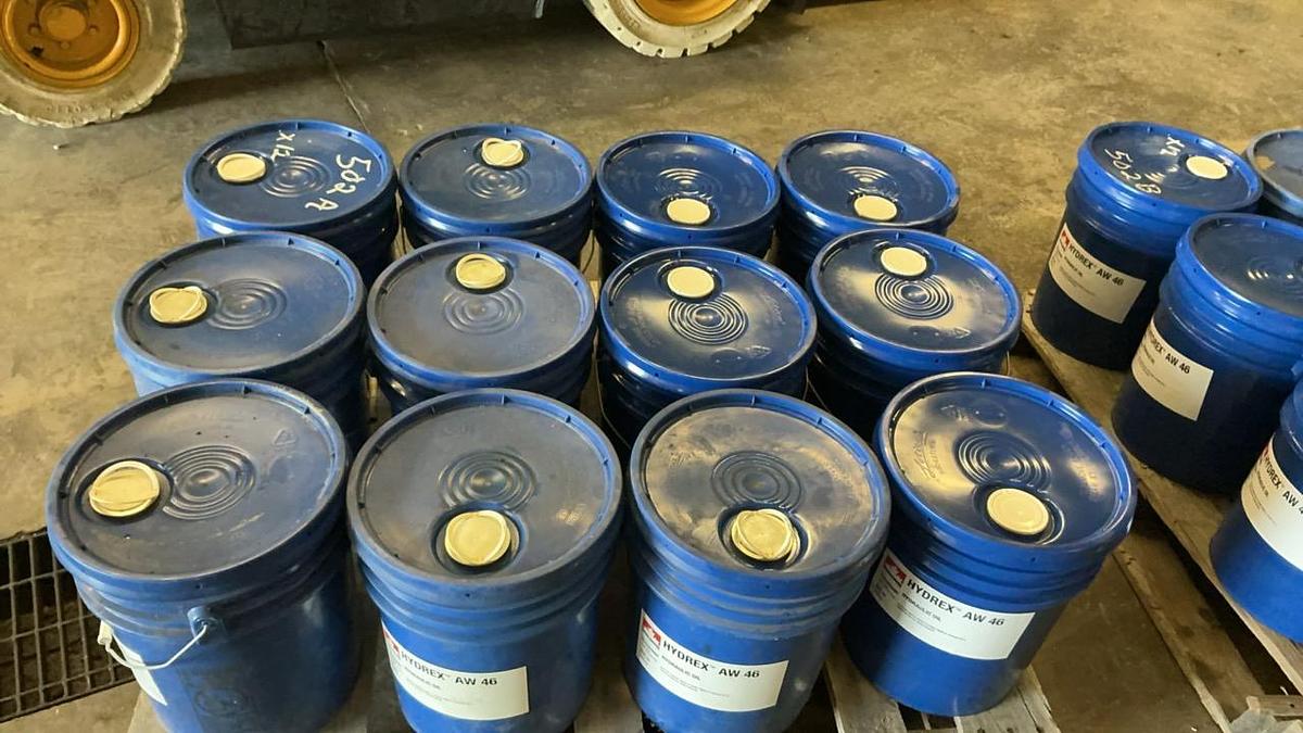 Used Hydrex AW 46 Hydraulic Oil