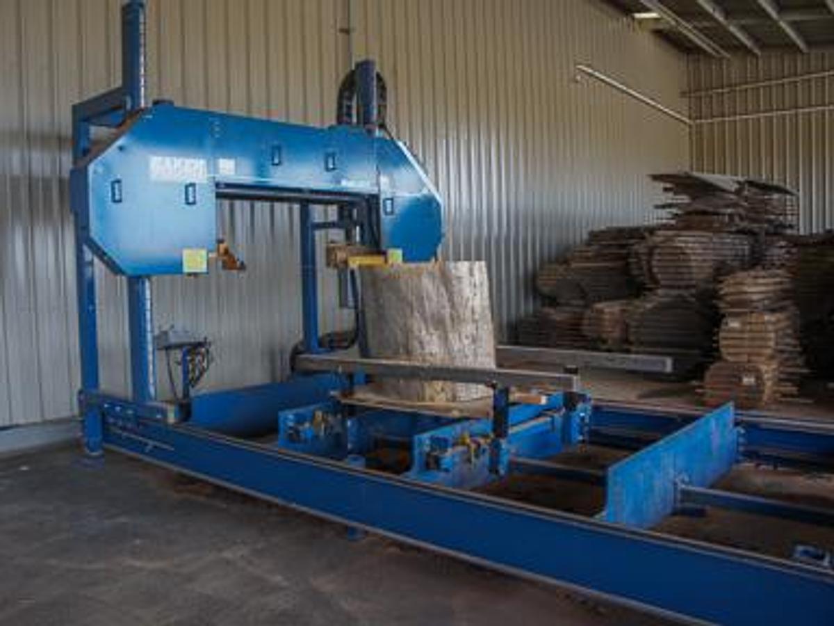 Used Baker LQ72 Bandmill