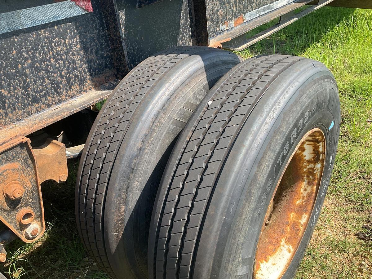 Used 1994 Savannah Log Trailer