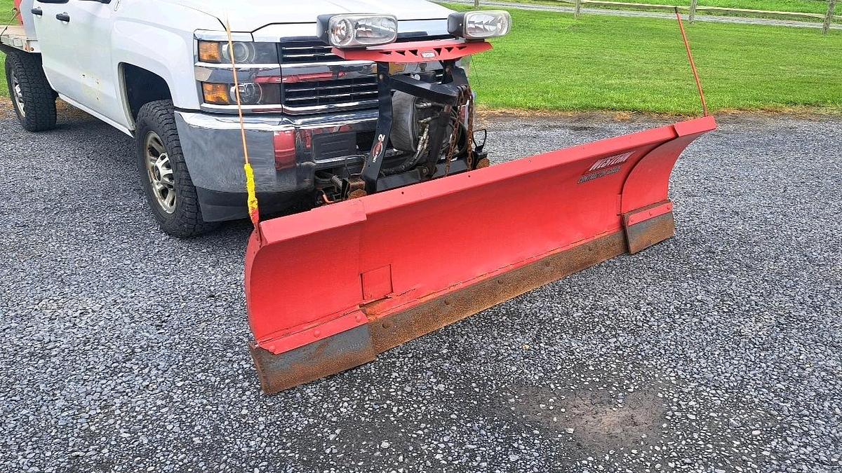 Used 2015 Chevy 2500 Flatbed Truck