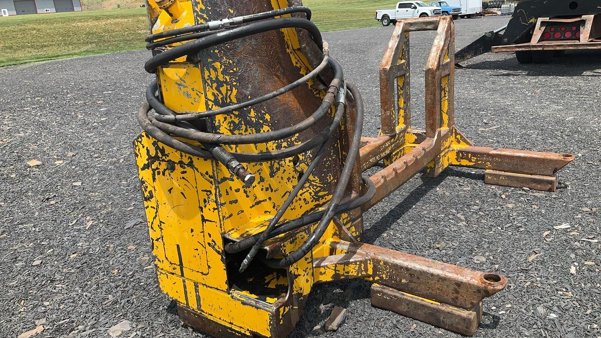 Used CSI 4400 Bucksaw