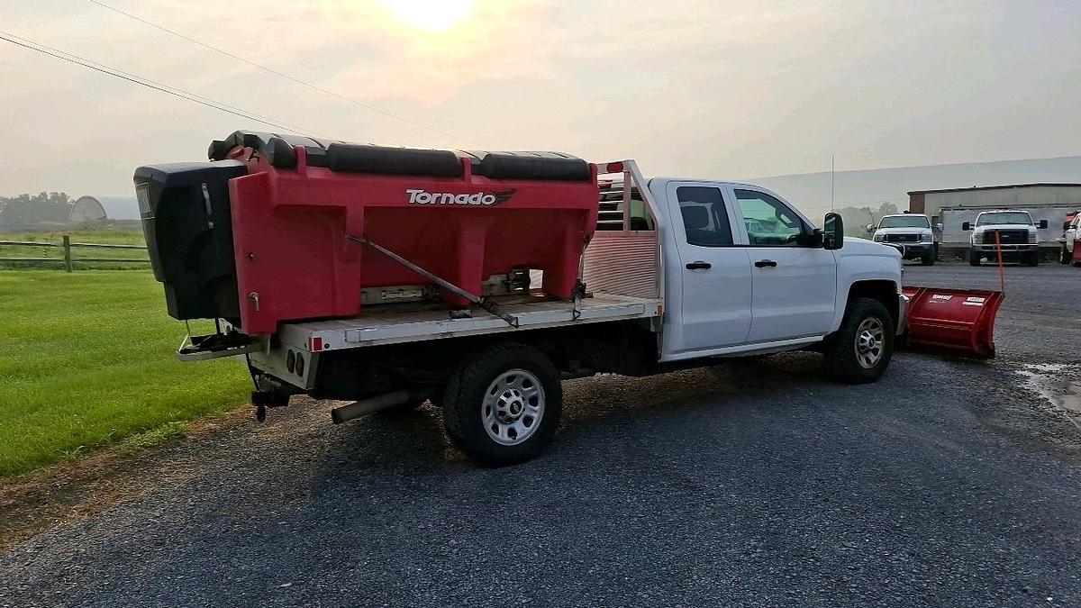 Used 2015 Chevrolet 2500 Flatbed Truck