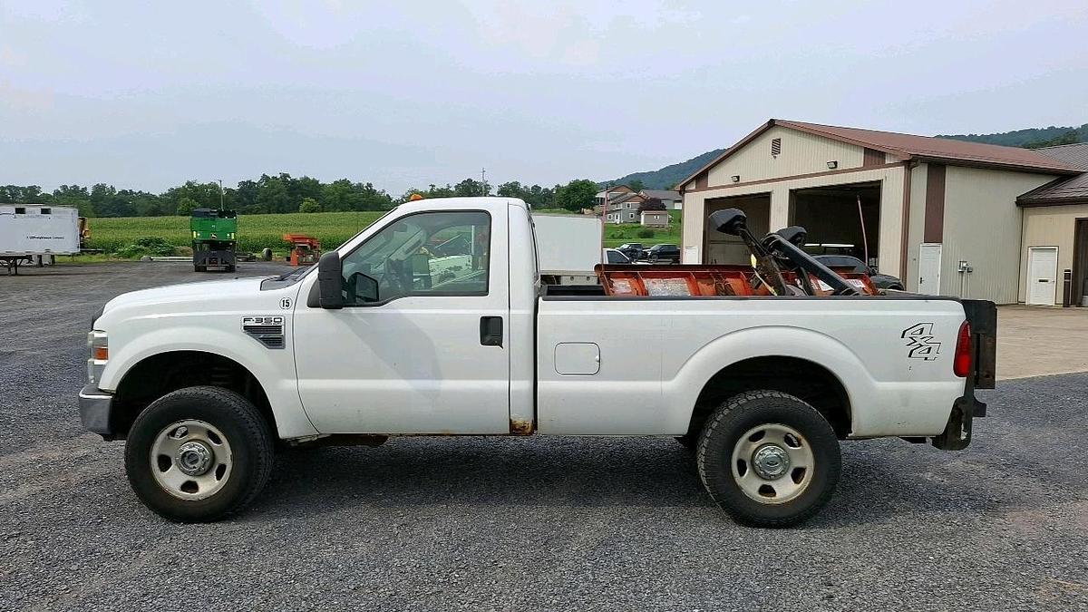 Used 2008 Ford F350 Pickup Truck